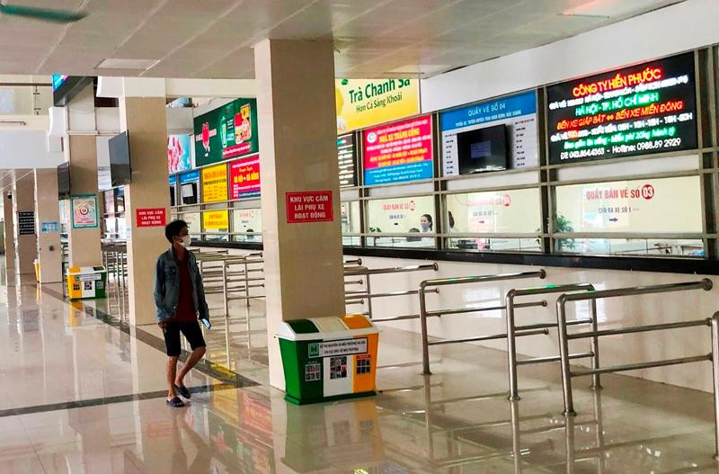 Đìu hiu bến bãi Hà Nội, xe khách nghỉ chạy đến 80% 