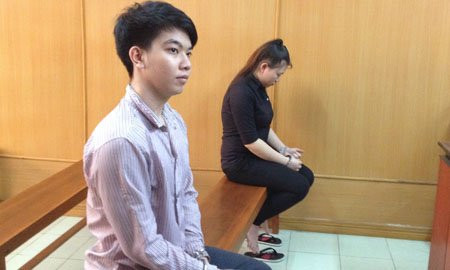 Bị cáo Hằng và người tình tại tòa.