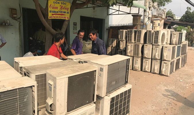 Lô hàng điện lạnh cũ trị giá trên 1 tỷ đồng.