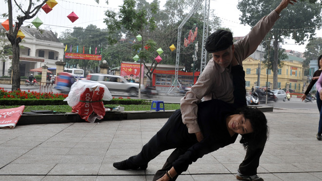 Những bước nhảy của họ có thua kém gì cánh trẻ