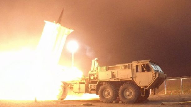 Hệ thống THAAD đánh chặn thành công mục tiêu là tên lửa đạn đạo tầm trung của Mỹ. Ảnh: Fox.