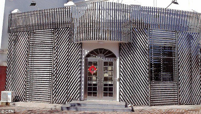 Chiêm ngưỡng biệt thự "bọc thép" của đại gia Trung Quốc.