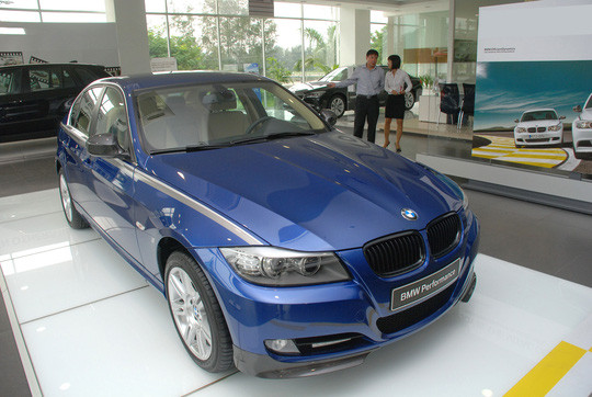 Nhiều doanh nghiệp lớn nhập khẩu ô tô đắt tiền bị truy thu thuế