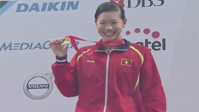 Khoảnh khắc Ánh Viên nhận HCV thứ tám tại SEA Games 28