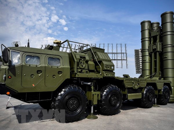 Hệ thống phòng không S-400 của Nga được trưng bày tại Moskva ngày 22/8/2017. (Nguồn: AFP/TTXVN)
