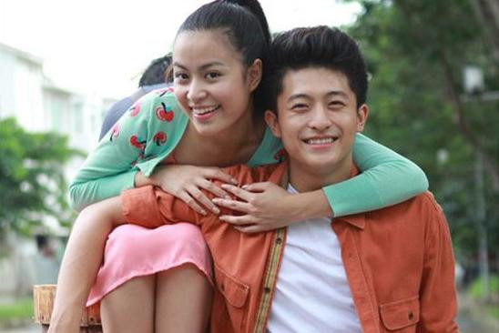 Nghi án Hoàng Thùy Linh và Harry Lu hẹn hò khi cả cùng tham gia dự án phim "Thần tượng".