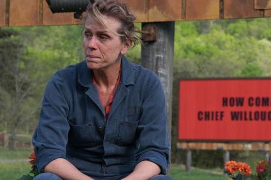 Frances McDormand trong "Three Billboards outside Ebbing, Missouri".
