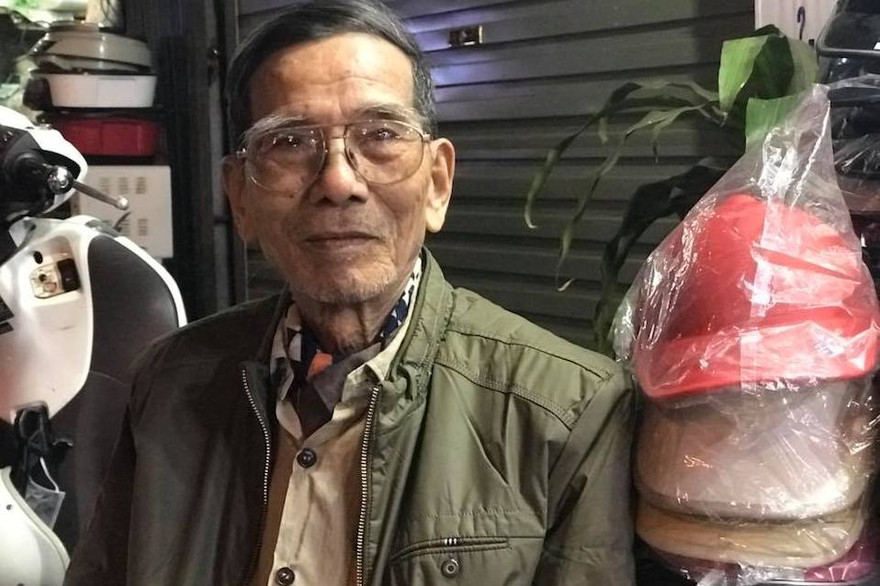 Nghệ sĩ Trần Hạnh.