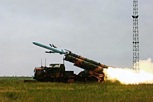 Nga tập trận rầm rộ phô diễn sức mạnh toàn diện với NATO