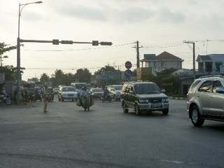 Chiều mùng 5 Tết - Đường về TPHCM thông thoáng