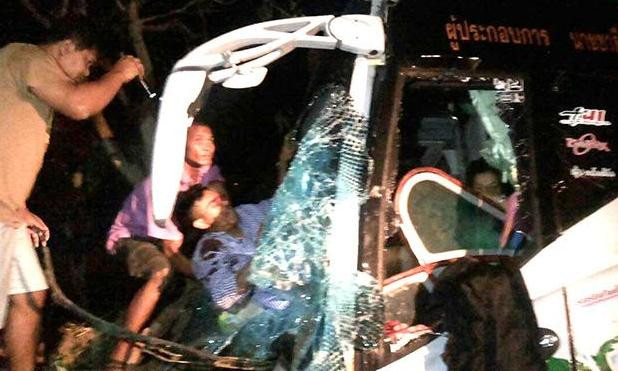 Hiện trường tai nạn ở ngã tư Yang Talat sáng 9/3.