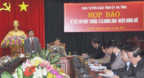 Lãnh đạo tỉnh Hà Tĩnh chia sẻ không muốn kết thúc sự việc này bằng một vụ án hình sự. Ảnh: Đức Hùng