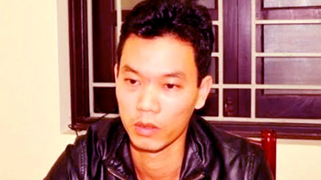 Đối tượng cùng tang vật tại cơ quan công an