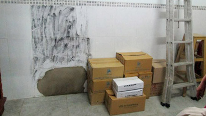 Bức tường nhà bà Nga bị trộm đục đã được sửa chữa lại