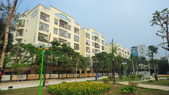 Khu nhà công vụ ở phố Hoàng Cầu. Ảnh: Giang Huy