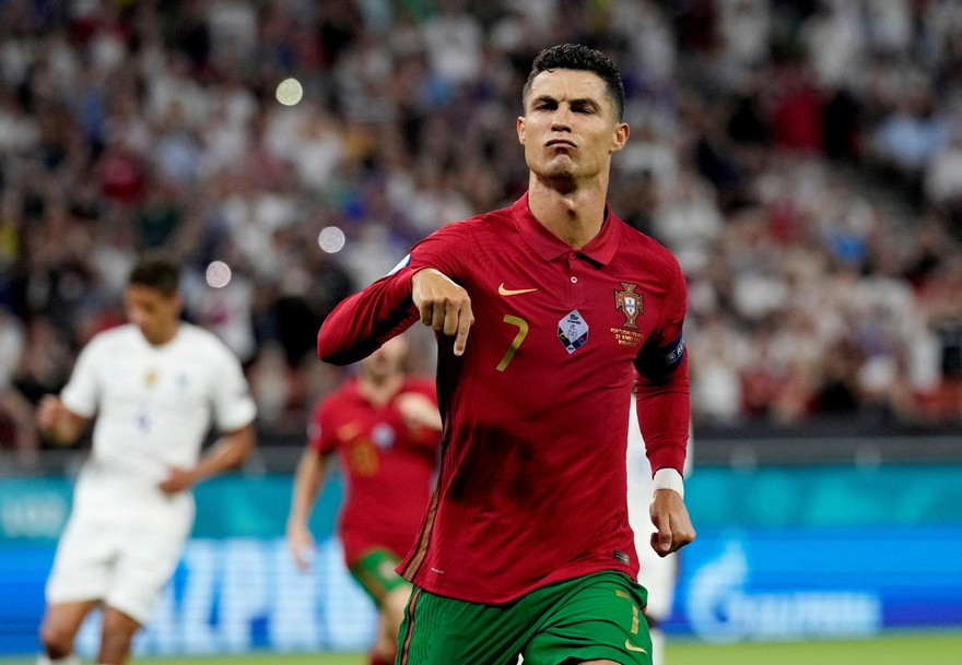 Bồ Đào Nha đại thắng trong ngày Ronaldo lập hat-trick 
