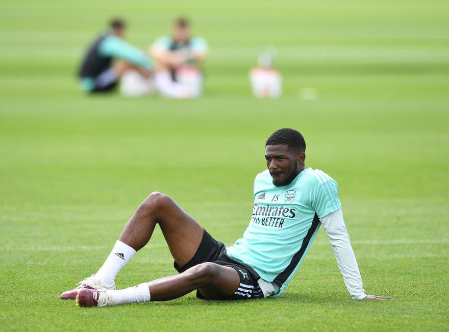 Xấu hổ với phong độ tệ hại của Arsenal, sao trẻ tìm đường chạy trốn