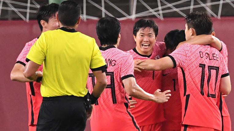 Bảng B bóng đá nam Olympic Tokyo: Kịch bản hy hữu xảy ra, khó lường lượt cuối