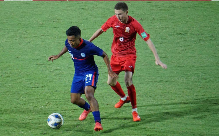 Singapore (trước) thua 1-2 khi gặp Kyrgyzstan