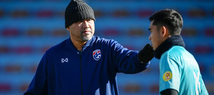 Vào VCK U23 bằng vé vớt, HLV tuyển Thái Lan viện cớ chấn thương và khí hậu