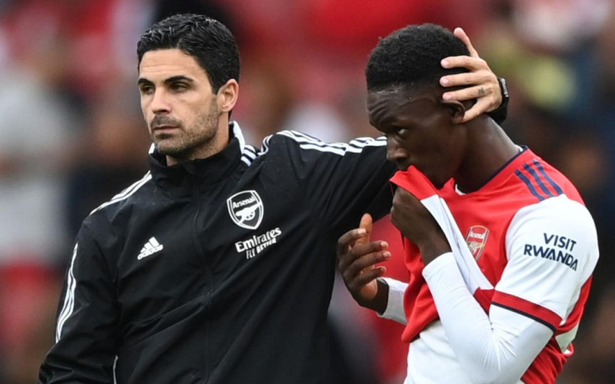 HLV Arsenal nặng lời với học trò sau thảm bại trước Man City