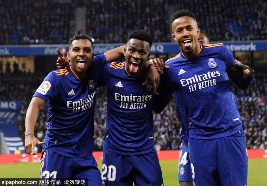 Atletico Madrid thất bại, Real Madrid không có đối thủ tranh ngôi đầu