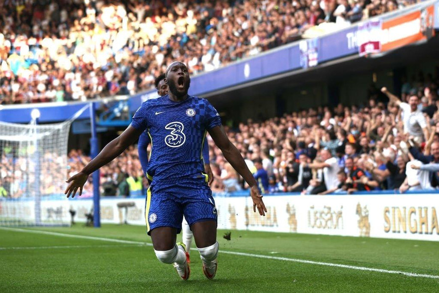 Lukaku bùng nổ, Chelsea vùi dập đối thủ chiếu dưới