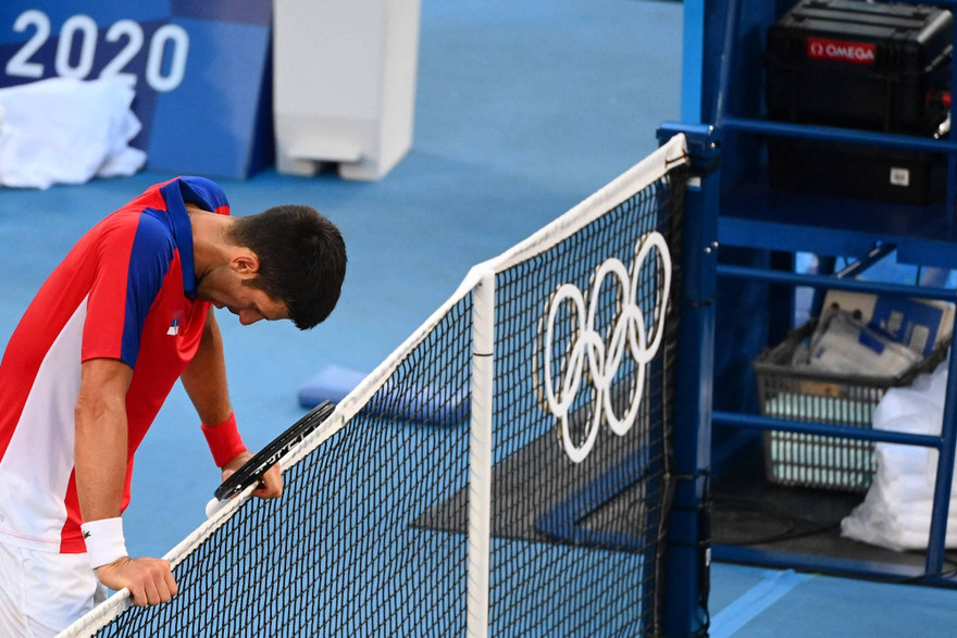 Thất bại nối tiếp thất bại, Novak Djokovic trắng tay rời Olympic Tokyo
