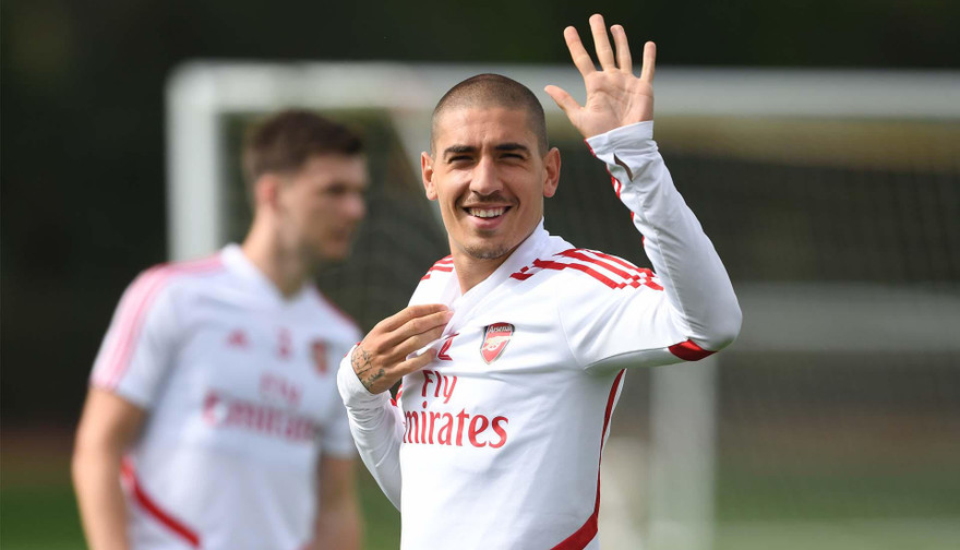 Arsenal chấp nhận cho Inter mượn trụ cột