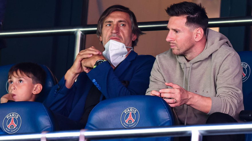 Bố Messi 'cà khịa' Ronaldo