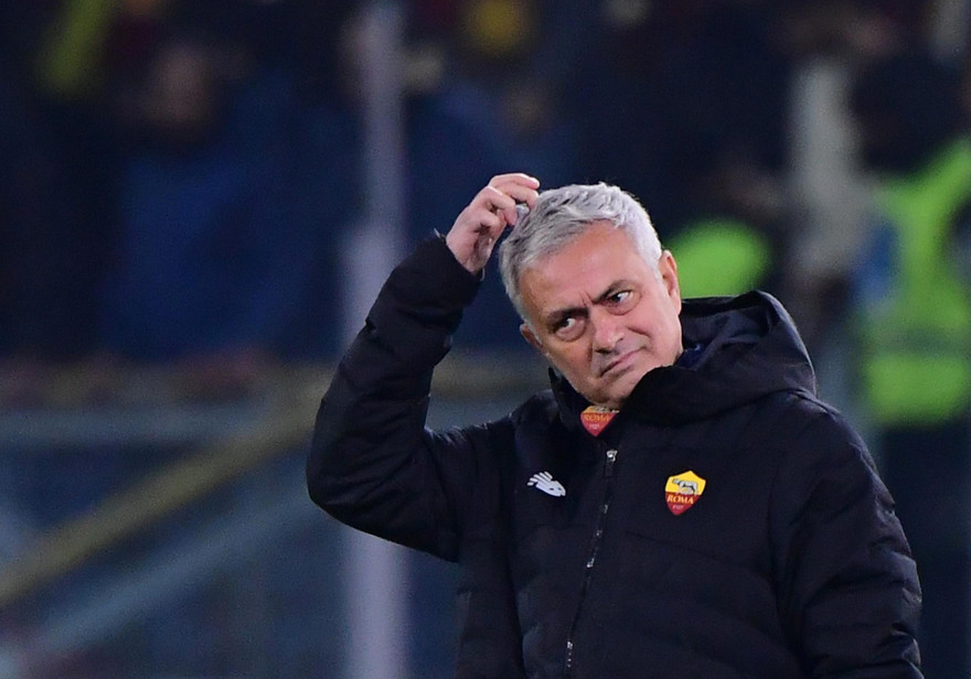 Mourinho: 'Thắng thế này không thể chấp nhận được'