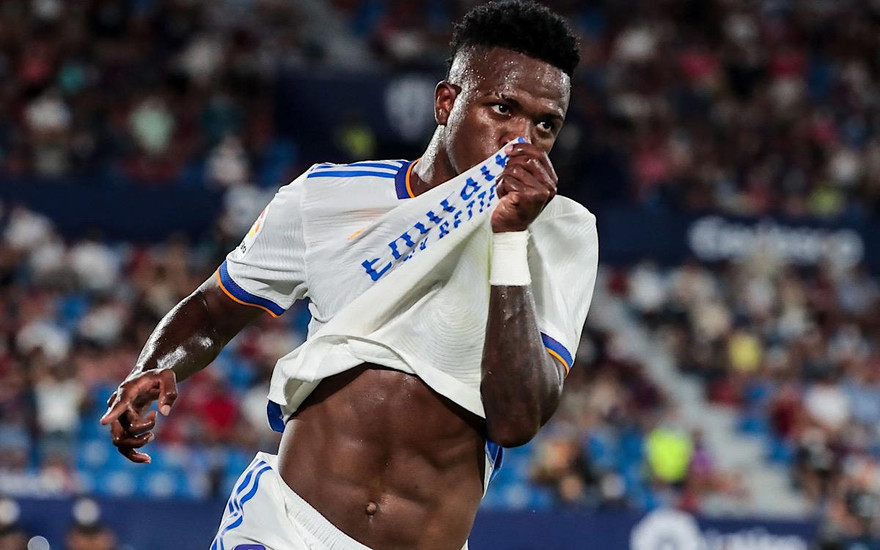 Ngược dòng hạ Sevilla, Real Madrid bứt xa trên ngôi đầu