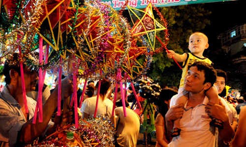 Chơi gì ở phố cổ Hà Nội dịp Tết Trung thu?