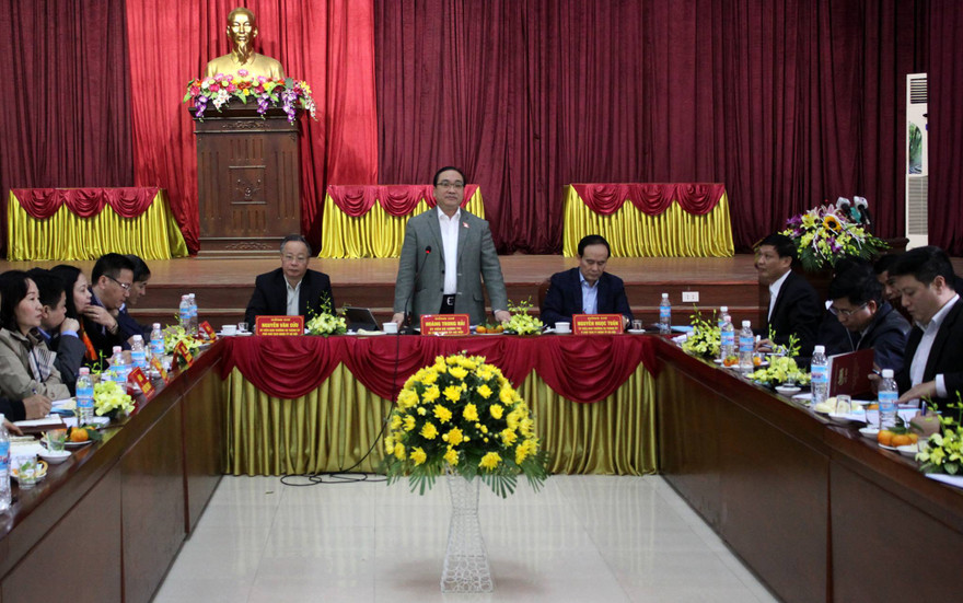 Loại khỏi bộ máy những cán bộ không đảm bảo tiêu chuẩn