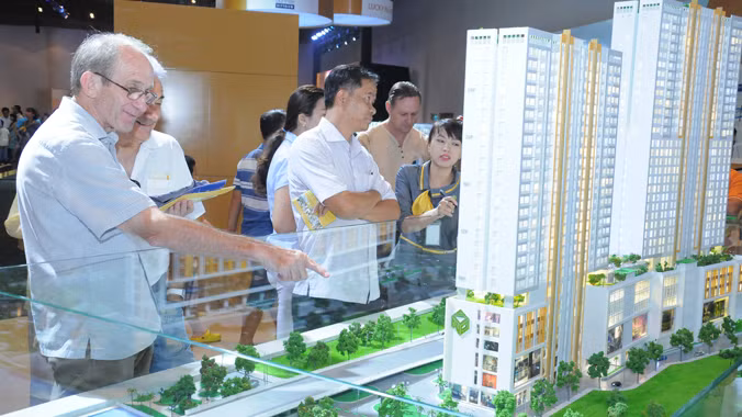 Nhiều người nước ngoài quan tâm đến dự án do Novaland triển khai tại TPHCM. Ảnh Vi Thảo.