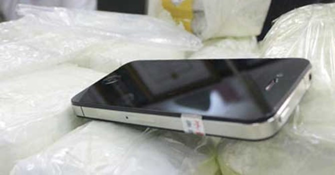 Phát hiện vụ nhập lậu điện thoại iPhone 6 lớn chưa từng có