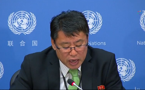 Đại diện thường trực của Triều Tiên tại Liên Hợp Quốc Kim In-ryong trong cuộc họp báo ngày 13/3.