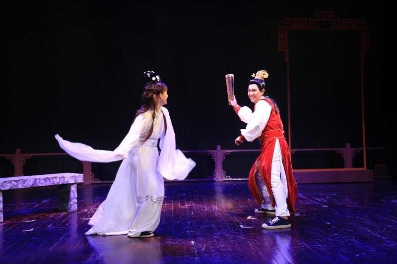 Mối tình kinh điển của Giả Bảo Ngọc-Lâm Đại Ngọc lên sàn diễn Việt Nam