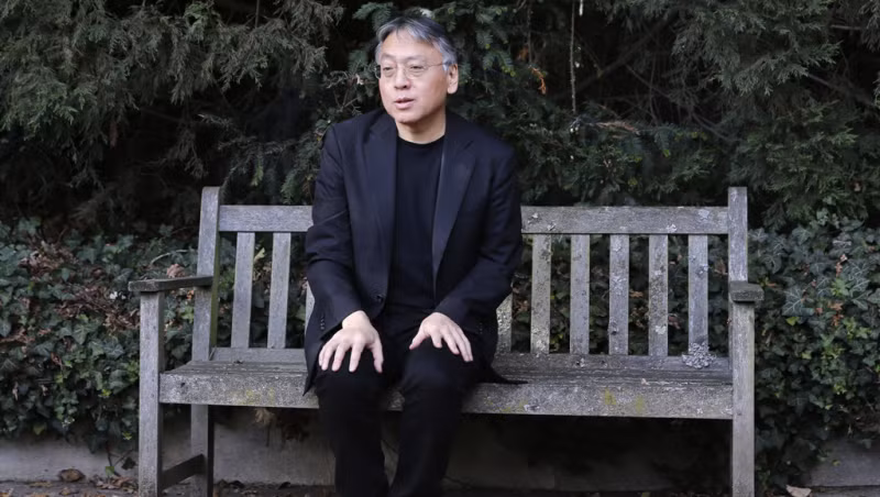 Nobel Kazuo Ishiguro bắt đầu nổi tiếng hơn ở Nhật sau một đêm