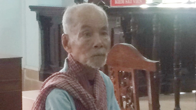 Ông T tại tòa. Ảnh: Ngọc Huyền.