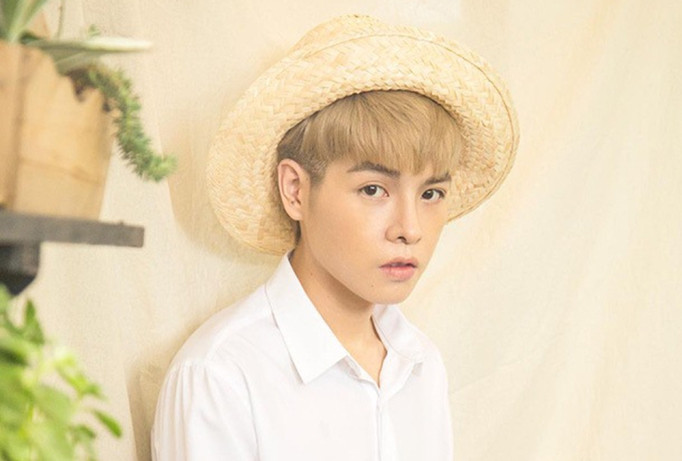 Đức Phúc sau khi giải phẫu thẩm mỹ.