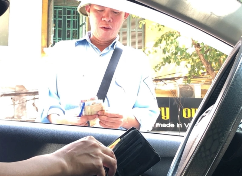 Nhiều vi phạm tại các điểm trông xe iParking, đỗ xe chẵn lẻ