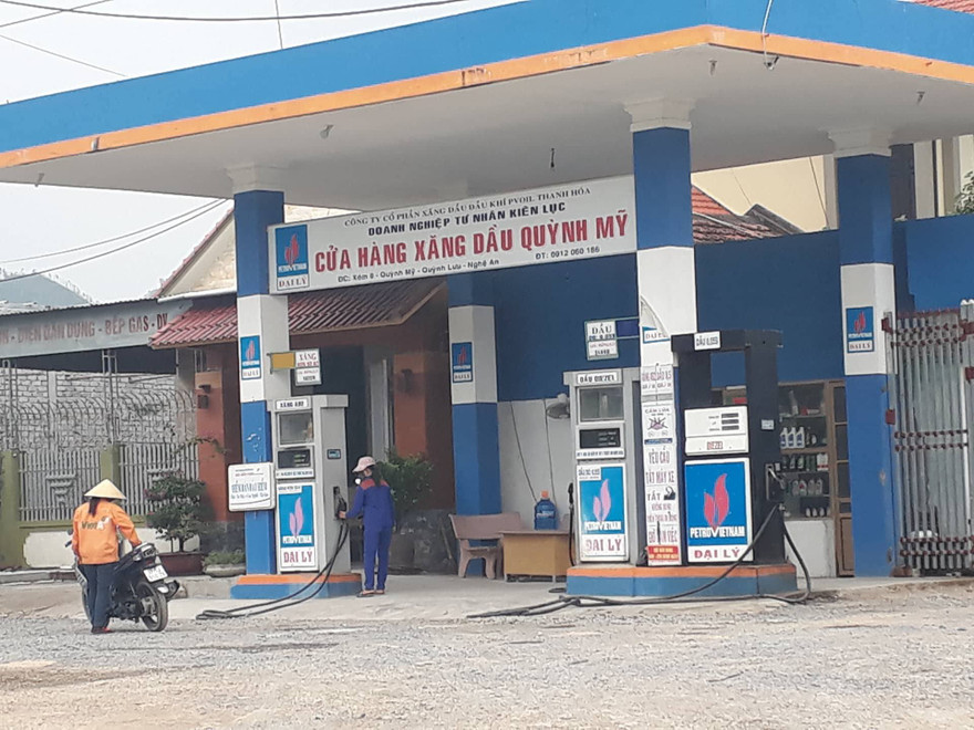 Cửa hàng xăng dầu Kiên Lục.