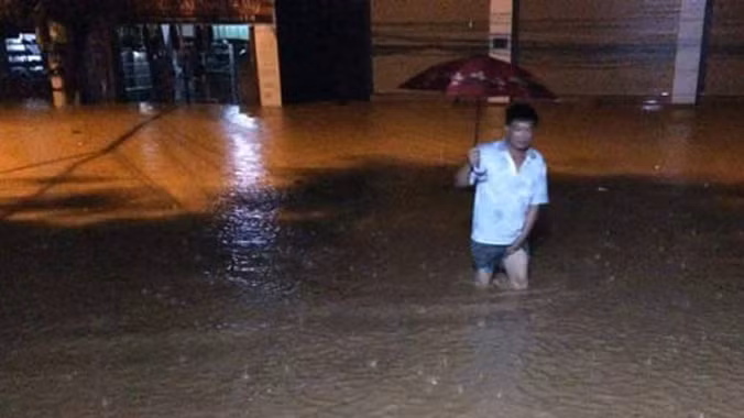 Thành phố Sơn La ngập nặng.