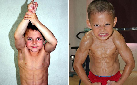 Bé 9 tuổi gây sốc với cơ bụng sáu múi, tập thể hình 'quần quật'