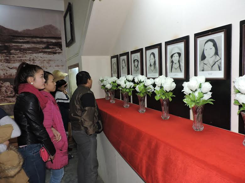 Hàng ngàn người đến với Ngã Ba Đồng Lộc