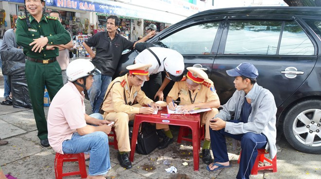 CSGT Đà Nẵng huy động lực lượng ra các "điểm nóng" để tuần tra, kiểm soát an ninh trật tự