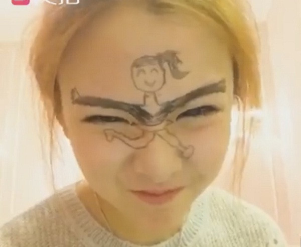 Bùng nổ trào lưu 'khuôn mặt nhảy nhót' ở Trung Quốc