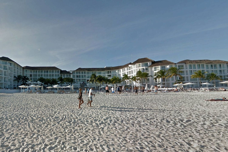 Khu resort Playaca Palace nơi xảy ra vụ việc thương tâm 