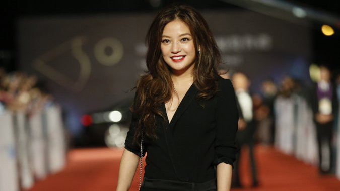 Triệu Vy kiếm gần 700 tỷ đồng chỉ trong 9 ngày